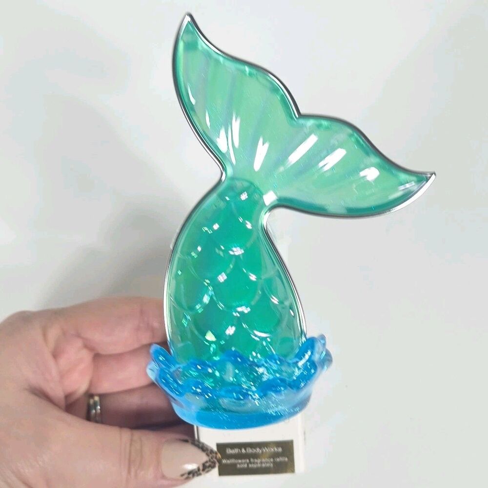 Bath & Body Works Wallflowers Plug In Ariel Mermaid & Tiana Lotus Disney Princes - Picture 3 of 6